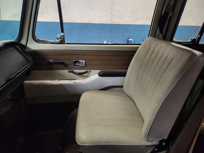 Volkswagen-Bus-1969-15