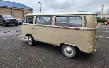 Volkswagen-Bus-1969-9