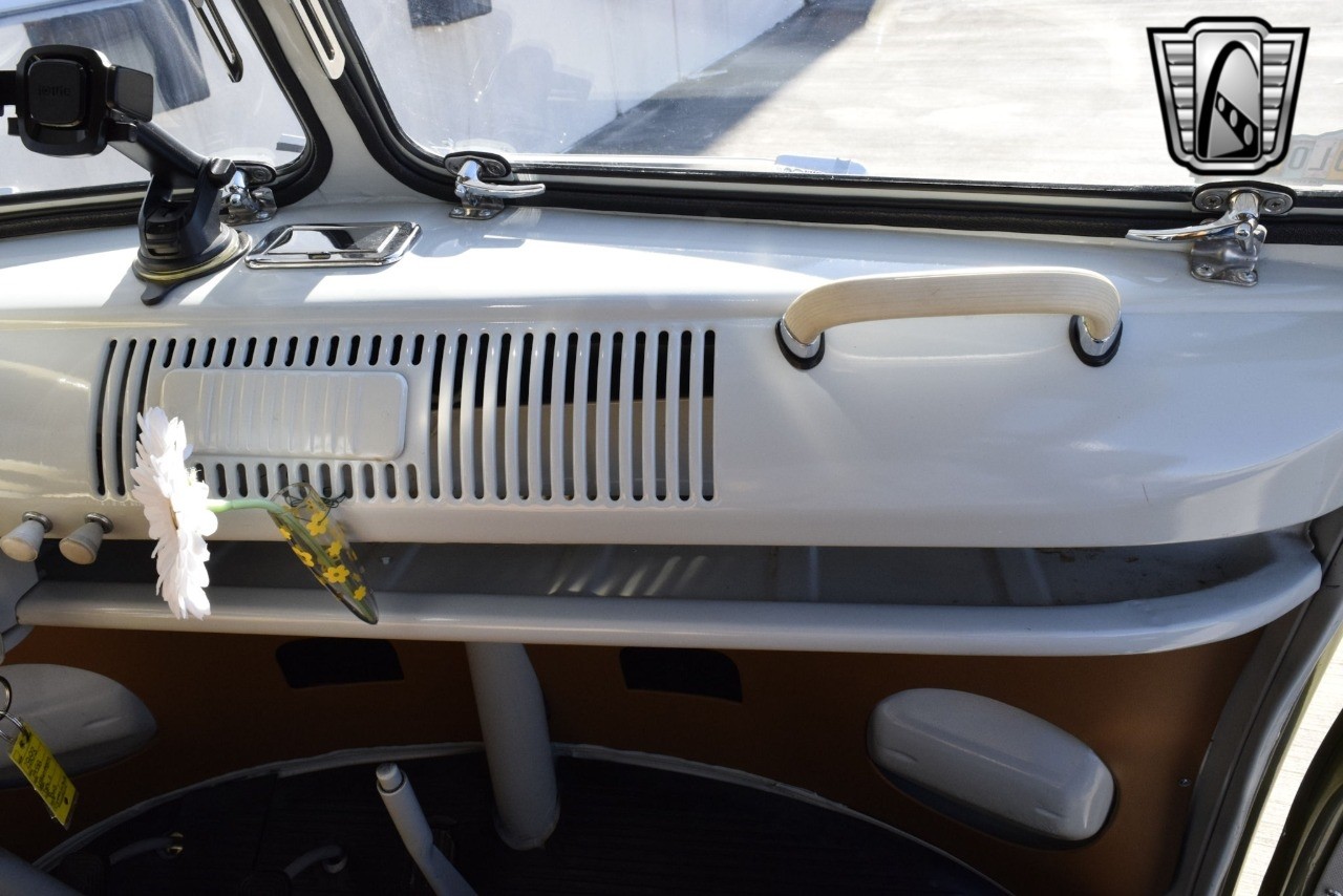 Volkswagen-BusVanagon-1958-other-27