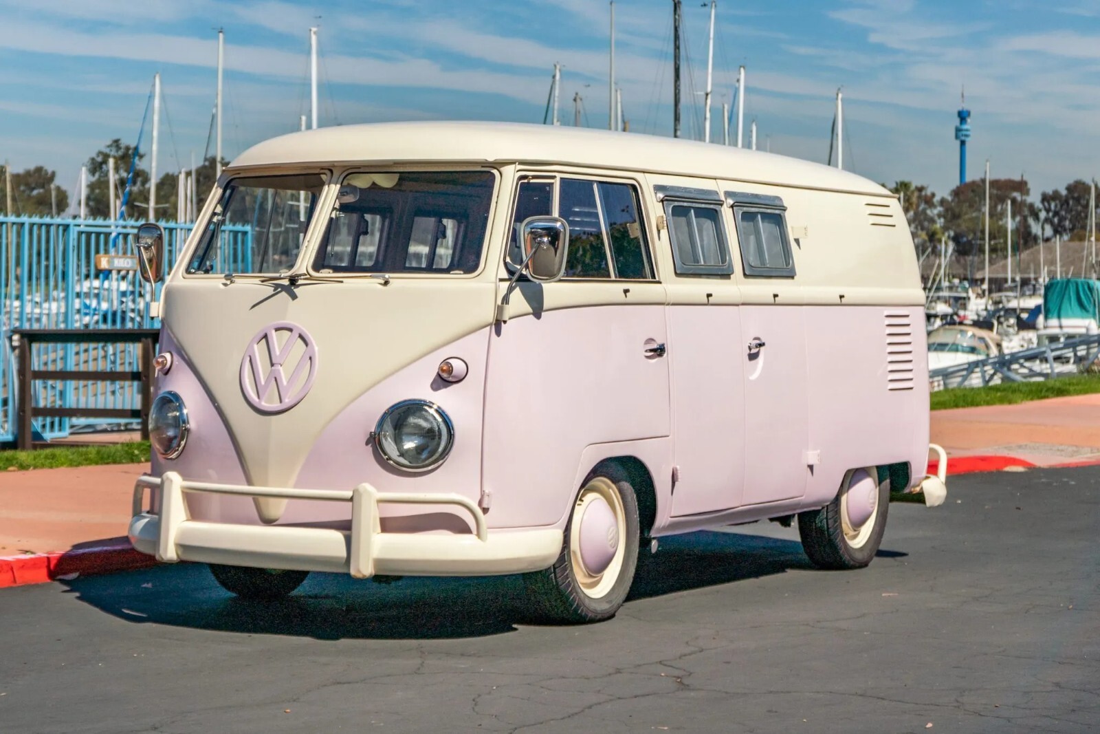 Volkswagen-BusVanagon-1961-5