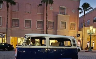 Volkswagen-BusVanagon-1973-Minivan-7