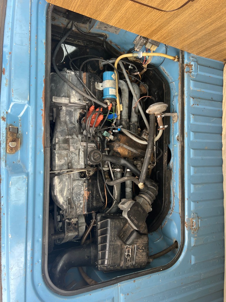 Volkswagen-BusVanagon-1980-Van-Camper-16