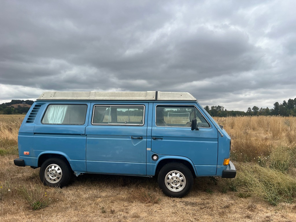 Volkswagen-BusVanagon-1980-Van-Camper-2