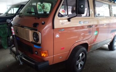 Volkswagen-BusVanagon-1984-Van-Camper-2