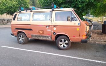 Volkswagen-BusVanagon-1984-Van-Camper-3
