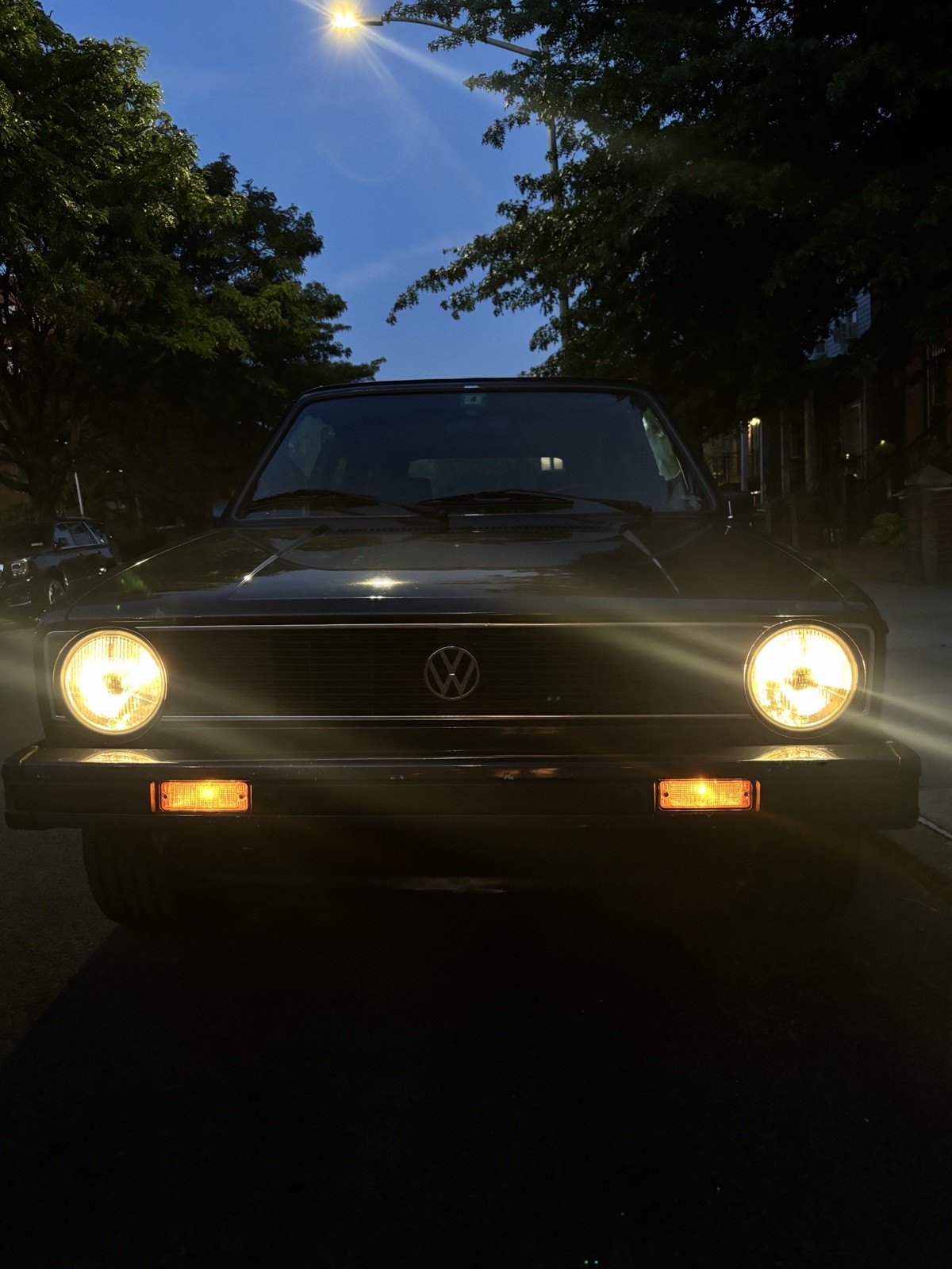 Volkswagen-Cabrio-1986-Convertible-4