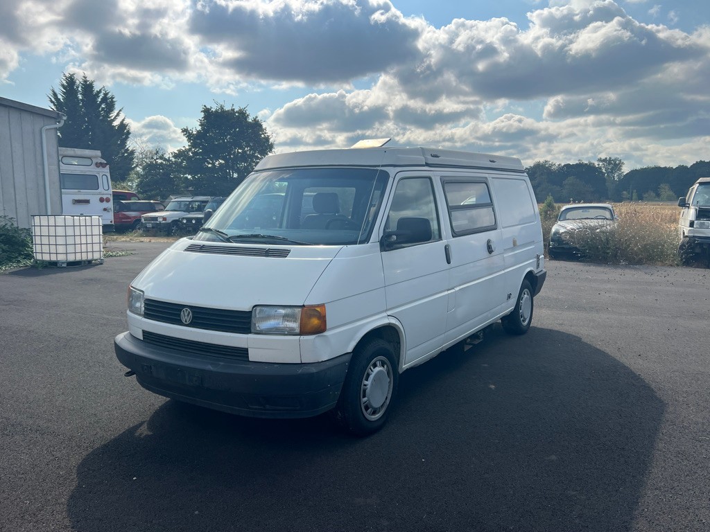 Volkswagen-EuroVan-1995-Van-Camper-1