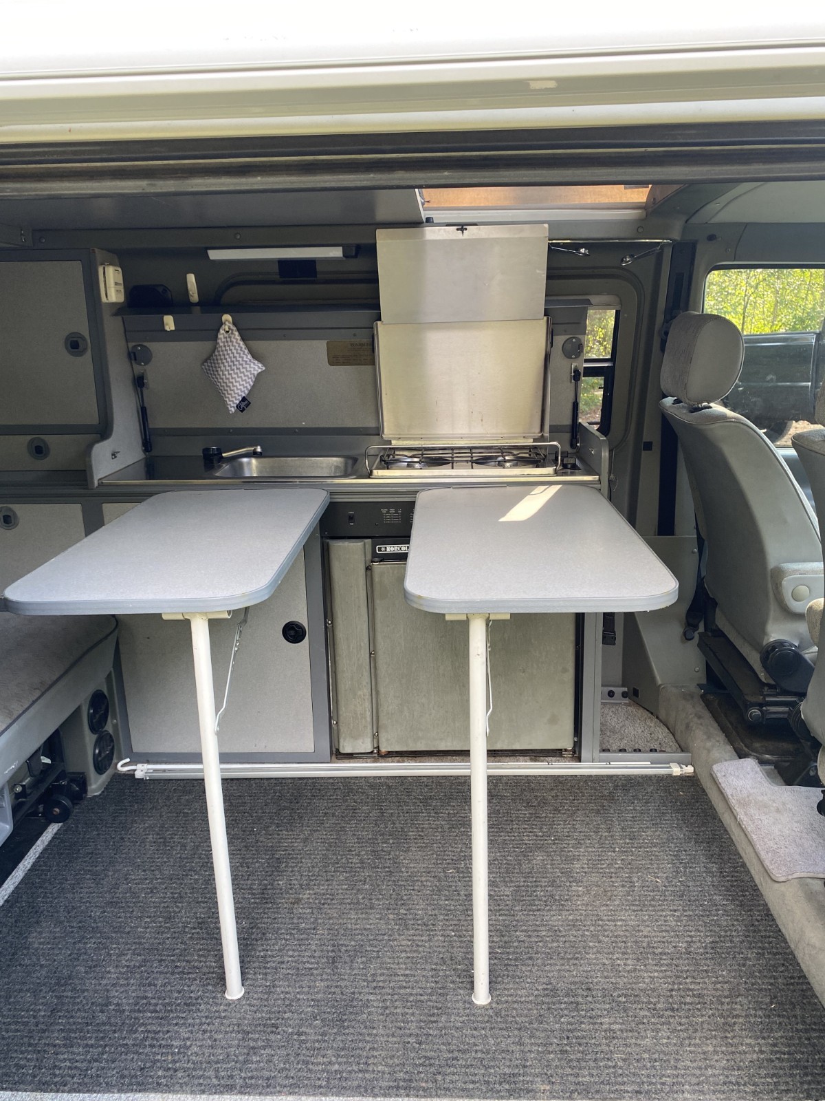 Volkswagen-EuroVan-1995-Van-Camper-13
