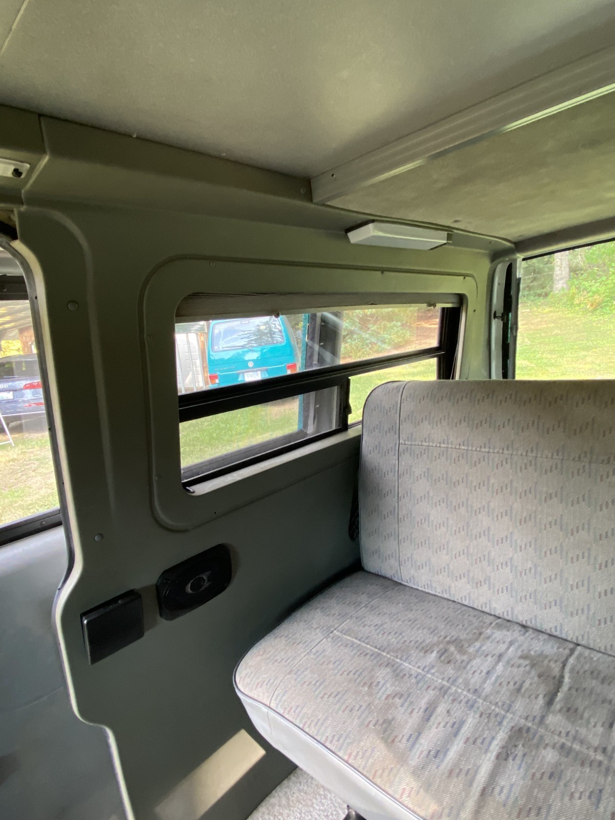 Volkswagen-EuroVan-1995-Van-Camper-24