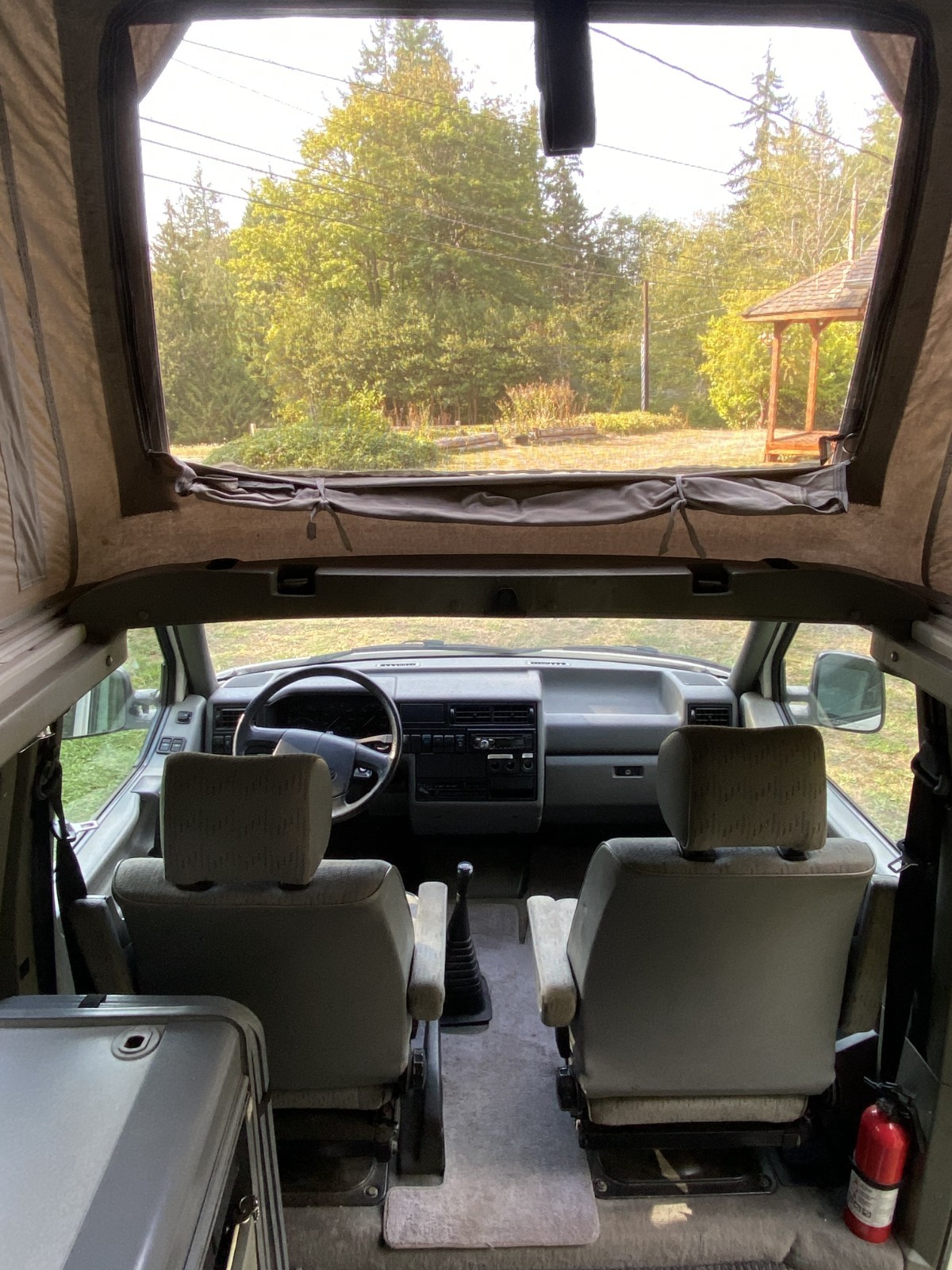 Volkswagen-EuroVan-1995-Van-Camper-28