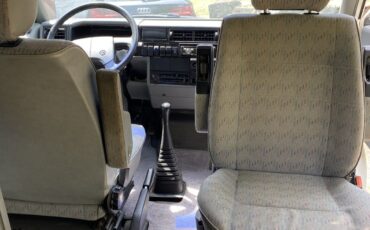 Volkswagen-EuroVan-1995-Van-Camper-9