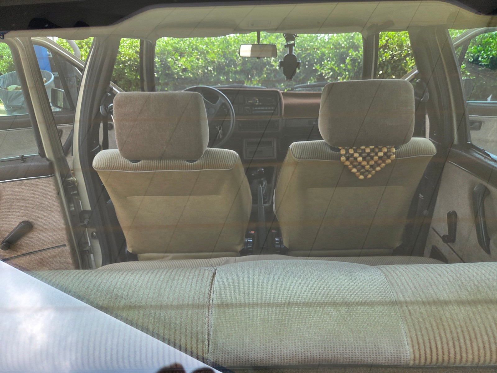 Volkswagen-Jetta-1986-Sedan-17
