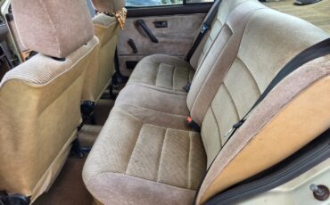 Volkswagen-Jetta-1986-Sedan-18