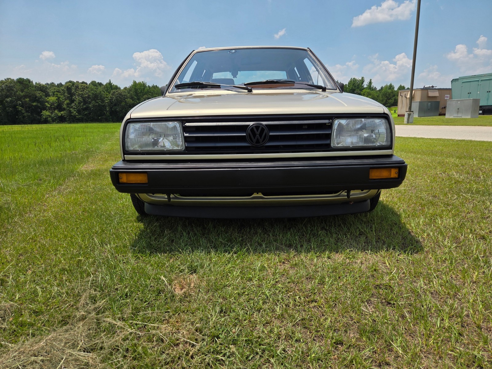 Volkswagen-Jetta-1986-Sedan-3