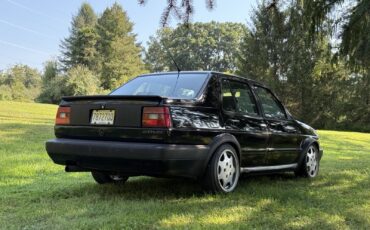 Volkswagen-Jetta-1992-Sedan-4