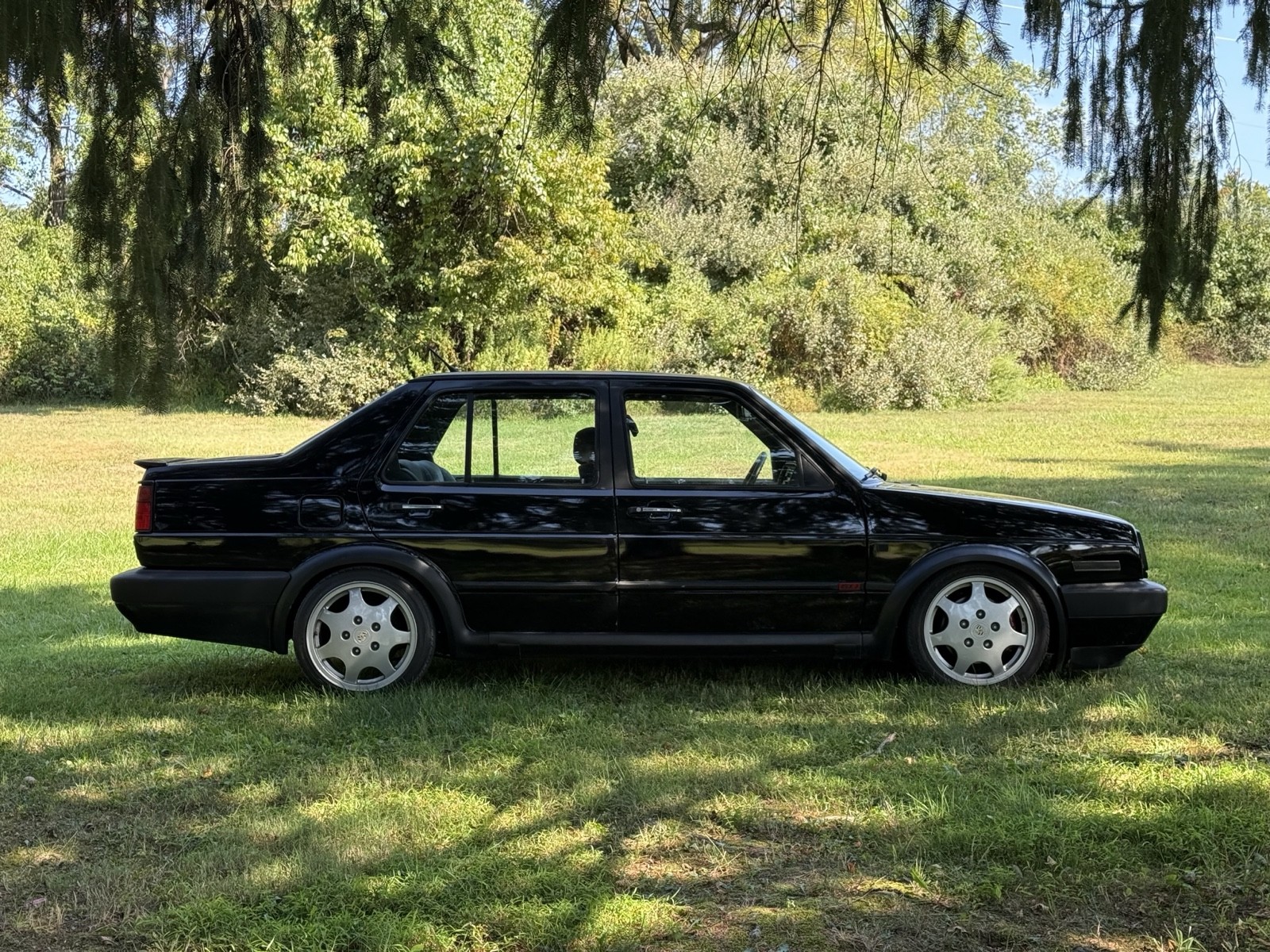 Volkswagen-Jetta-1992-Sedan-5