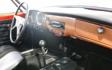 Volkswagen-Karmann-Ghia-1973-Coupe-18