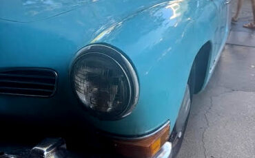 Volkswagen-Karmann-Ghia-1974-Coupe-3