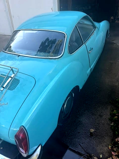 Volkswagen-Karmann-Ghia-1974-Coupe-7