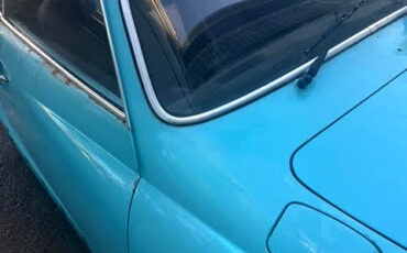 Volkswagen-Karmann-Ghia-1974-Coupe-8