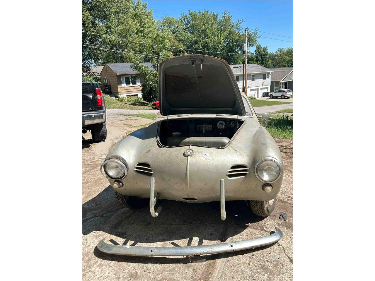 Volkswagen-Karmann-ghia-1957-Silver-Gray-1