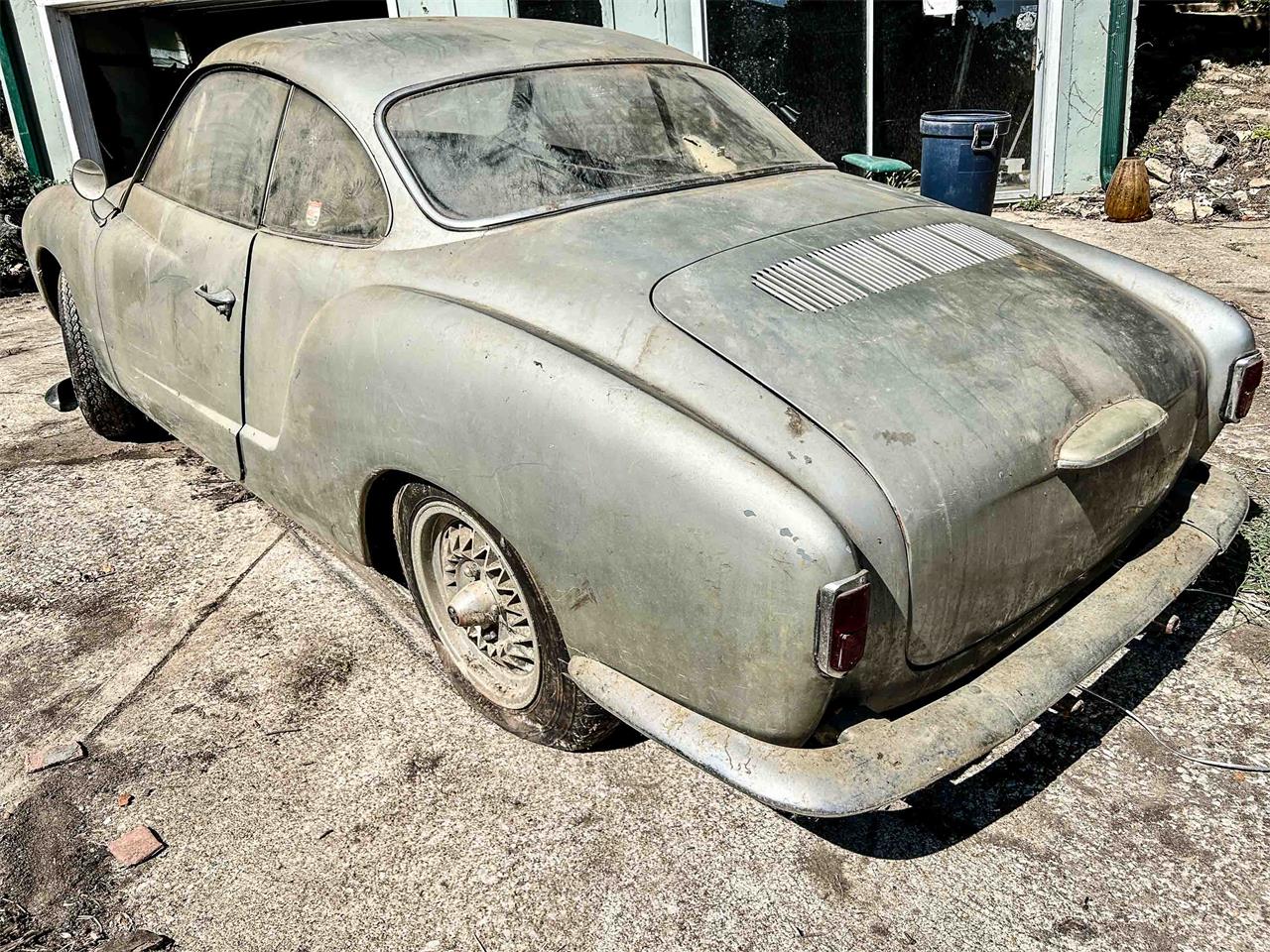 Volkswagen-Karmann-ghia-1957-Silver-Gray-2