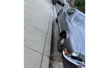 Volkswagen-Karmann-ghia-1970-Gray-Blk-12