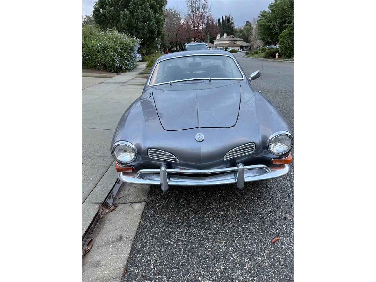 Volkswagen-Karmann-ghia-1970-Gray-Blk-7