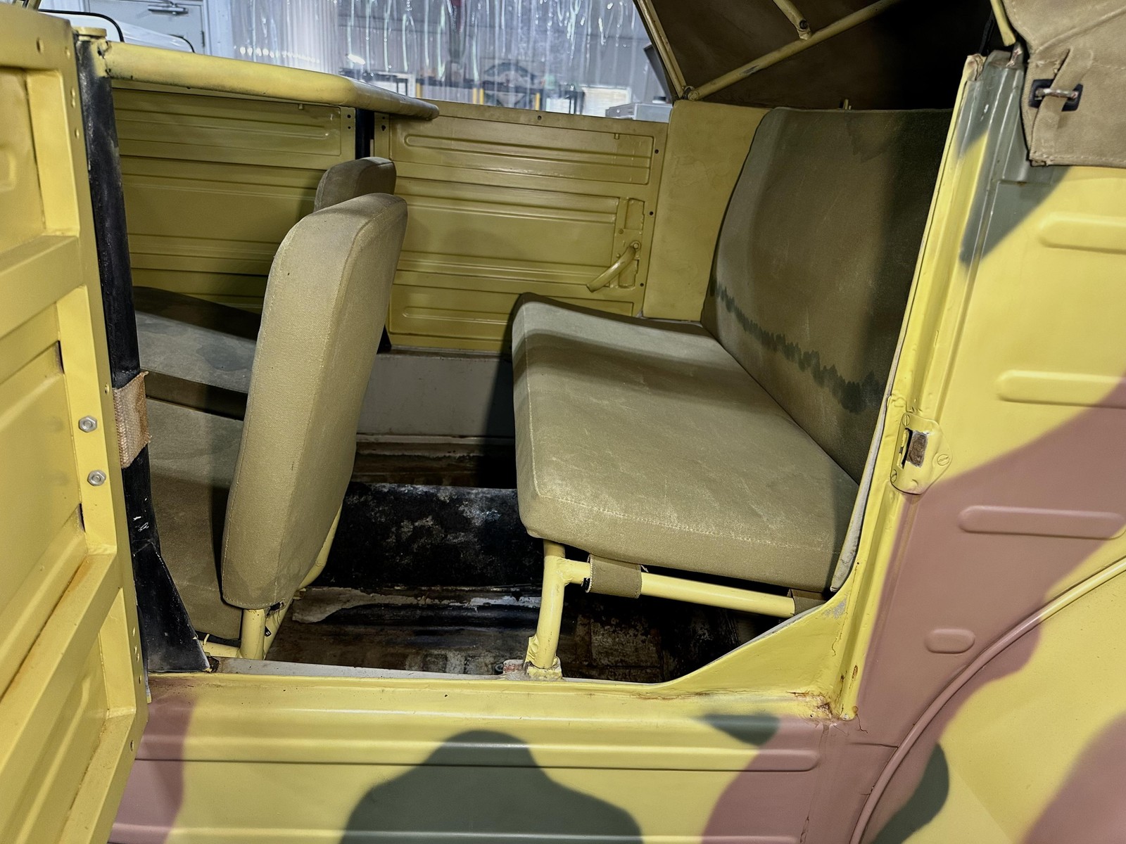 Volkswagen-Kubelwagen-Type-82-1943-EXTREMELY-RARE-PORSCHE-32