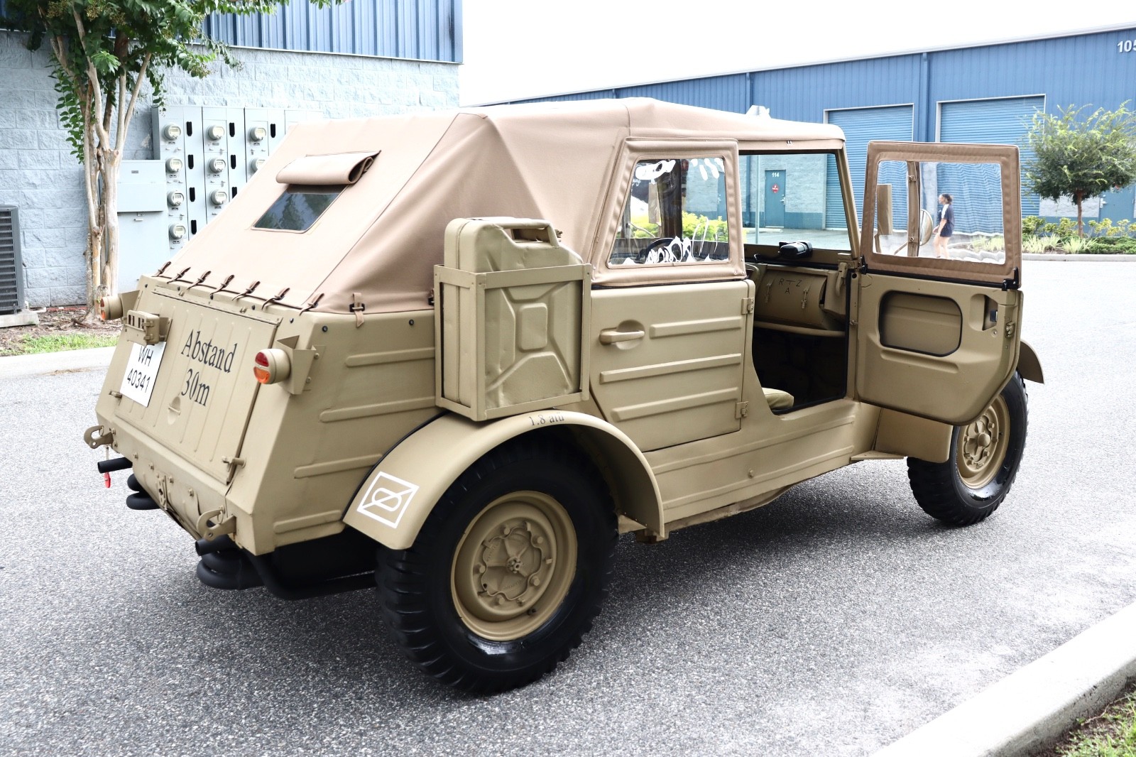 Volkswagen-Kubelwagen-WWII-Military-Type-82-Replica-1973-Convertible-17