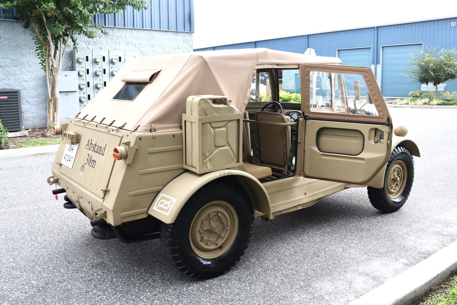 Volkswagen-Kubelwagen-WWII-Military-Type-82-Replica-1973-Convertible-20