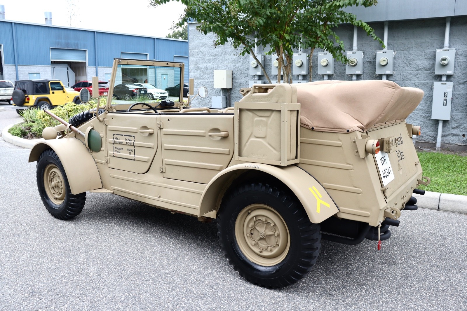 Volkswagen-Kubelwagen-WWII-Military-Type-82-Replica-1973-Convertible-31