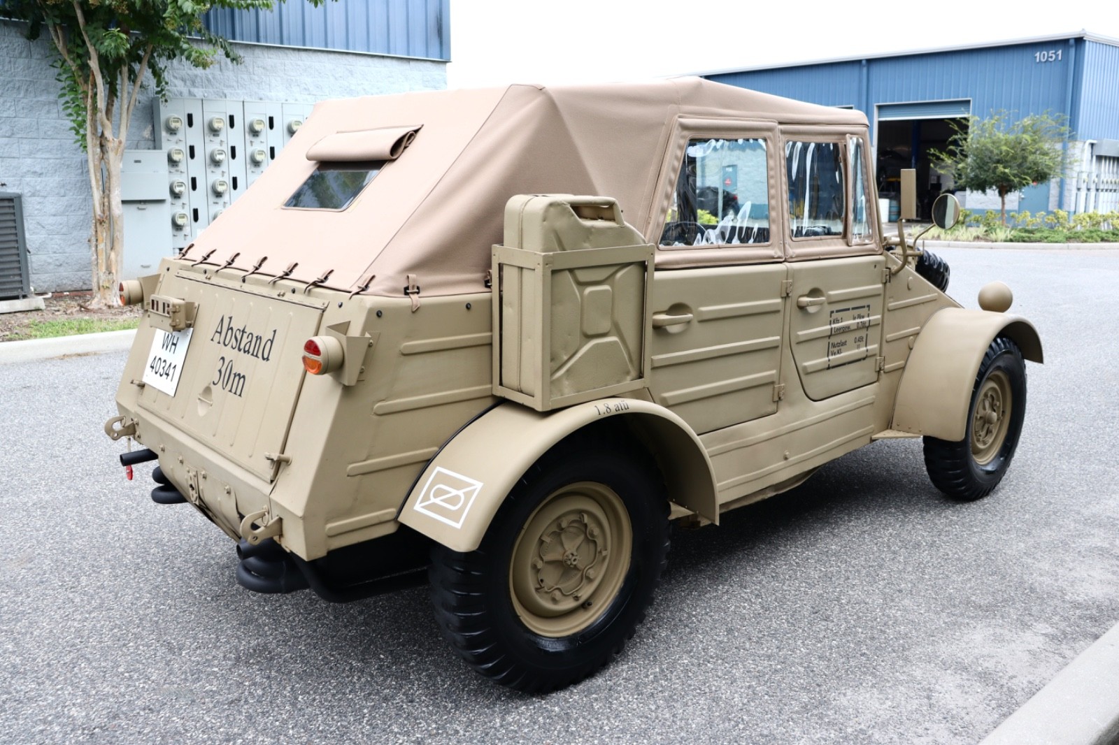 Volkswagen-Kubelwagen-WWII-Military-Type-82-Replica-1973-Convertible-4