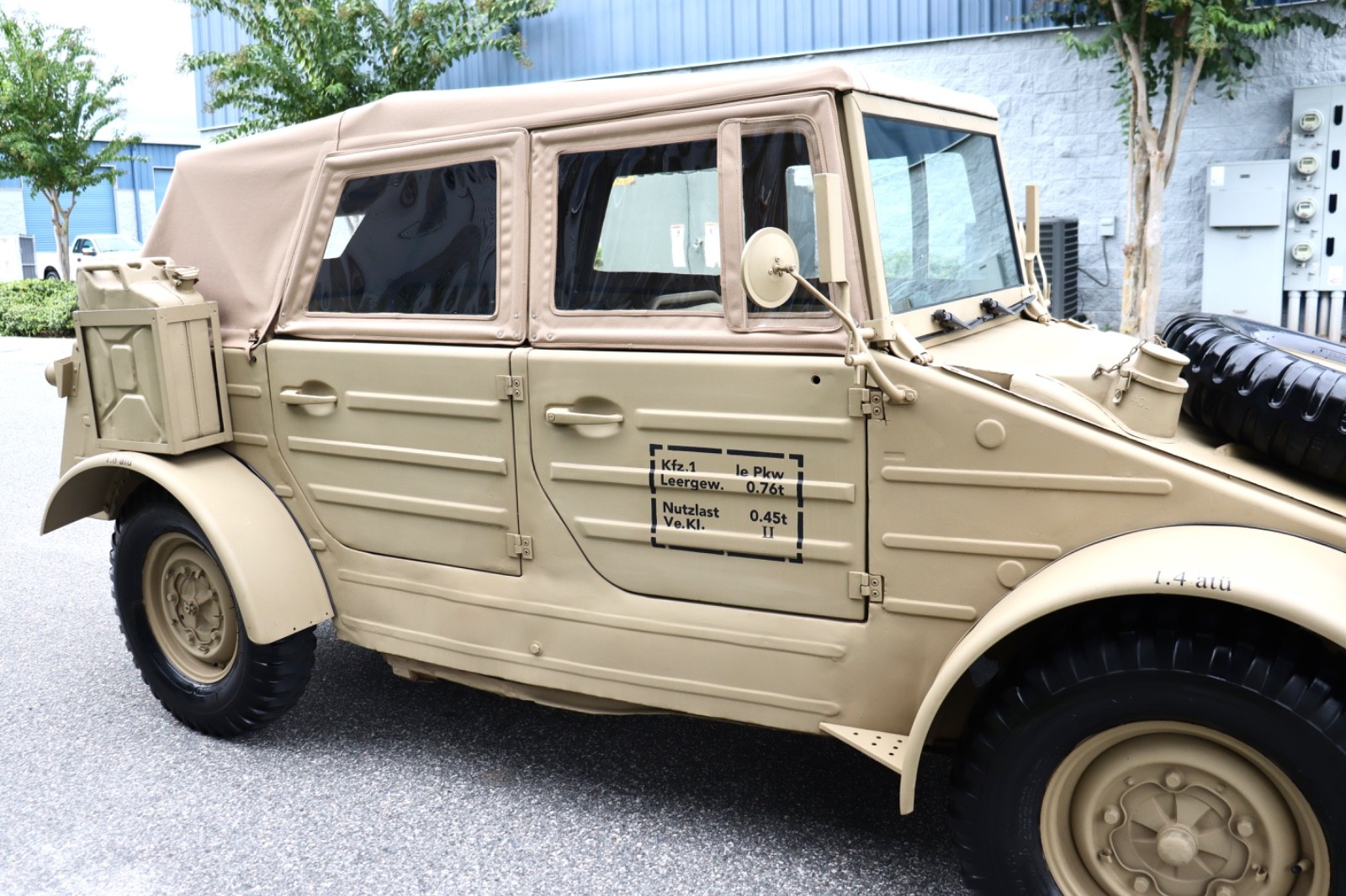 Volkswagen-Kubelwagen-WWII-Military-Type-82-Replica-1973-Convertible-7
