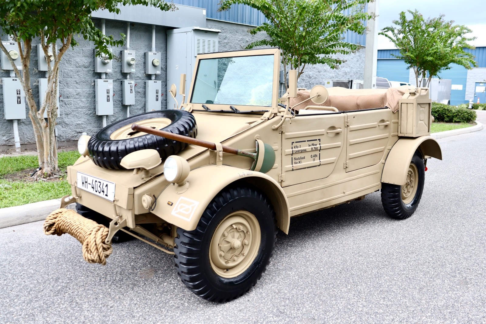 Volkswagen-Kubelwagen-WWII-Military-Type-82-Replica-1973-Convertible
