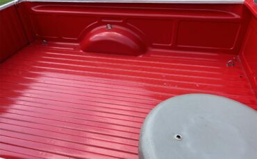 Volkswagen-Pickup-1980-Red-Redgrey-11