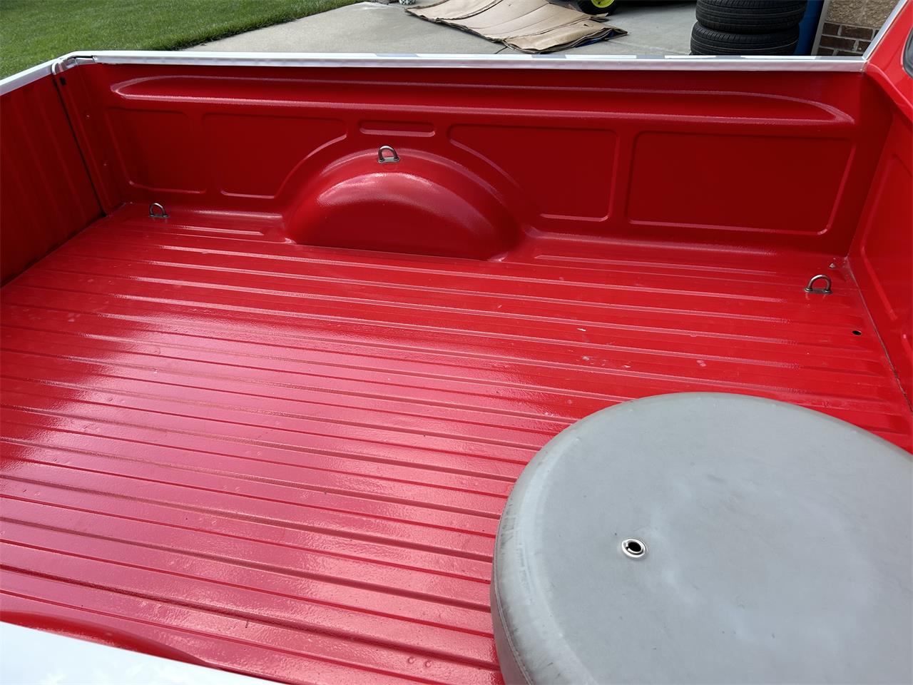 Volkswagen-Pickup-1980-Red-Redgrey-11