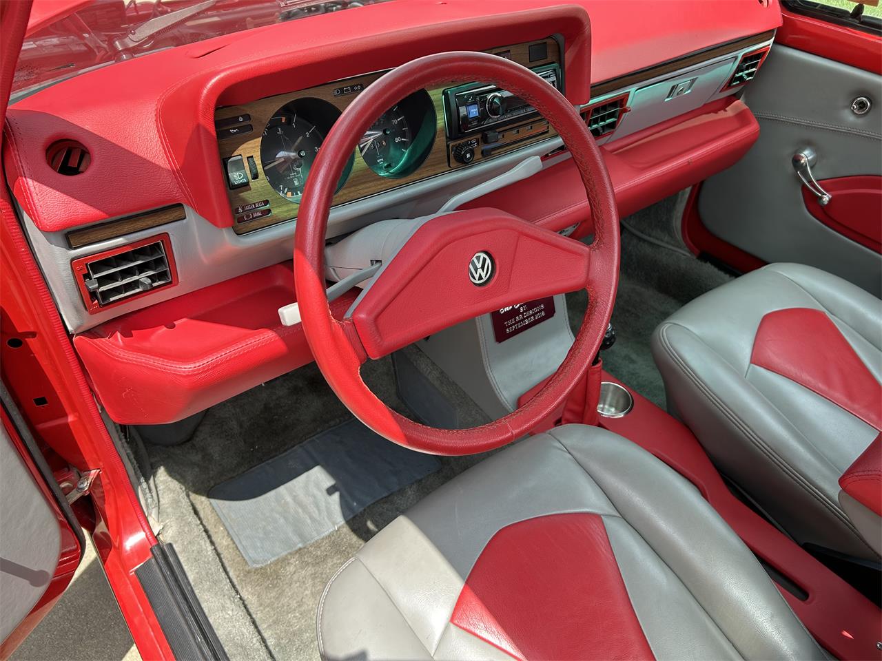 Volkswagen-Pickup-1980-Red-Redgrey-12