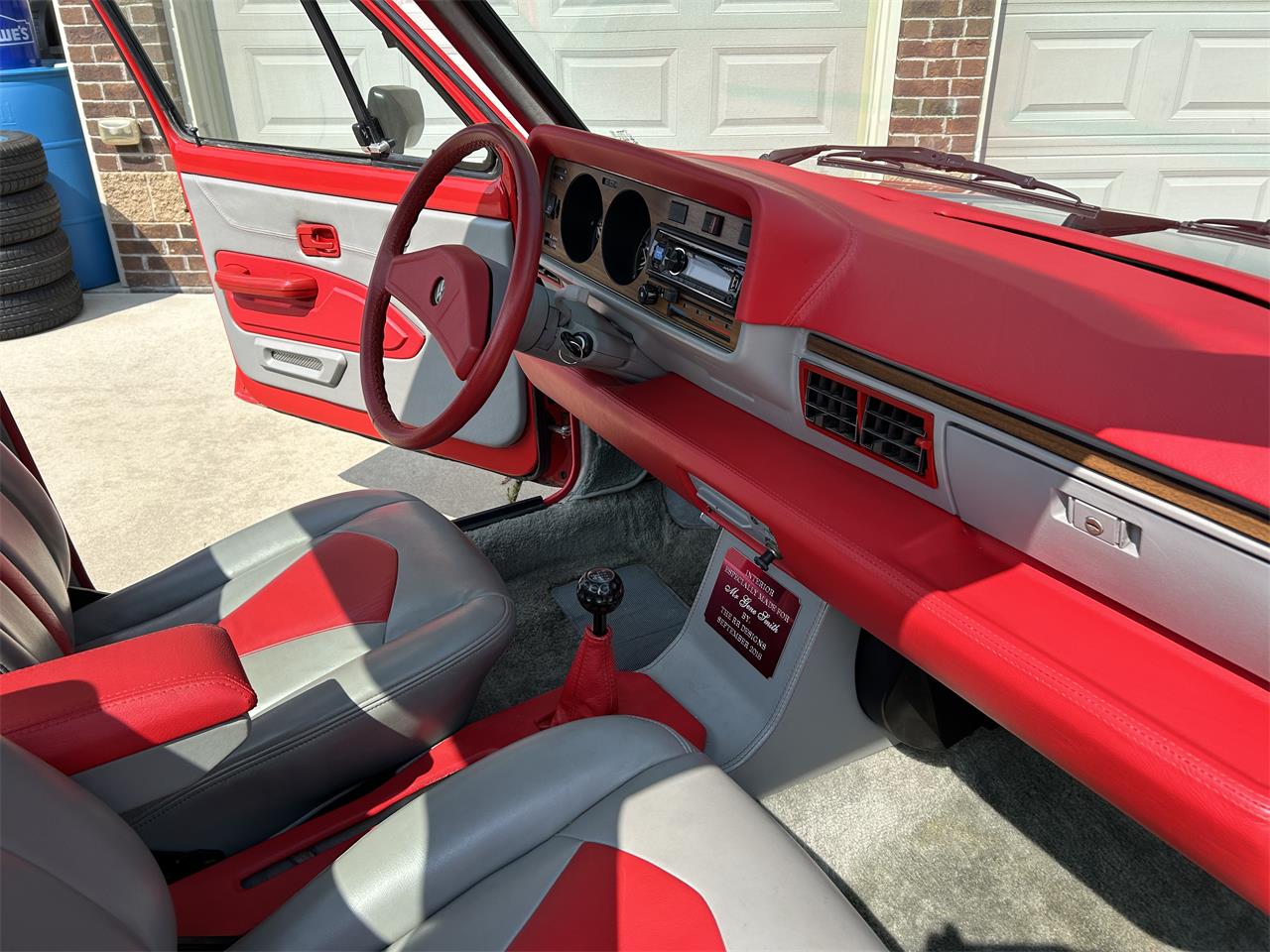Volkswagen-Pickup-1980-Red-Redgrey-16
