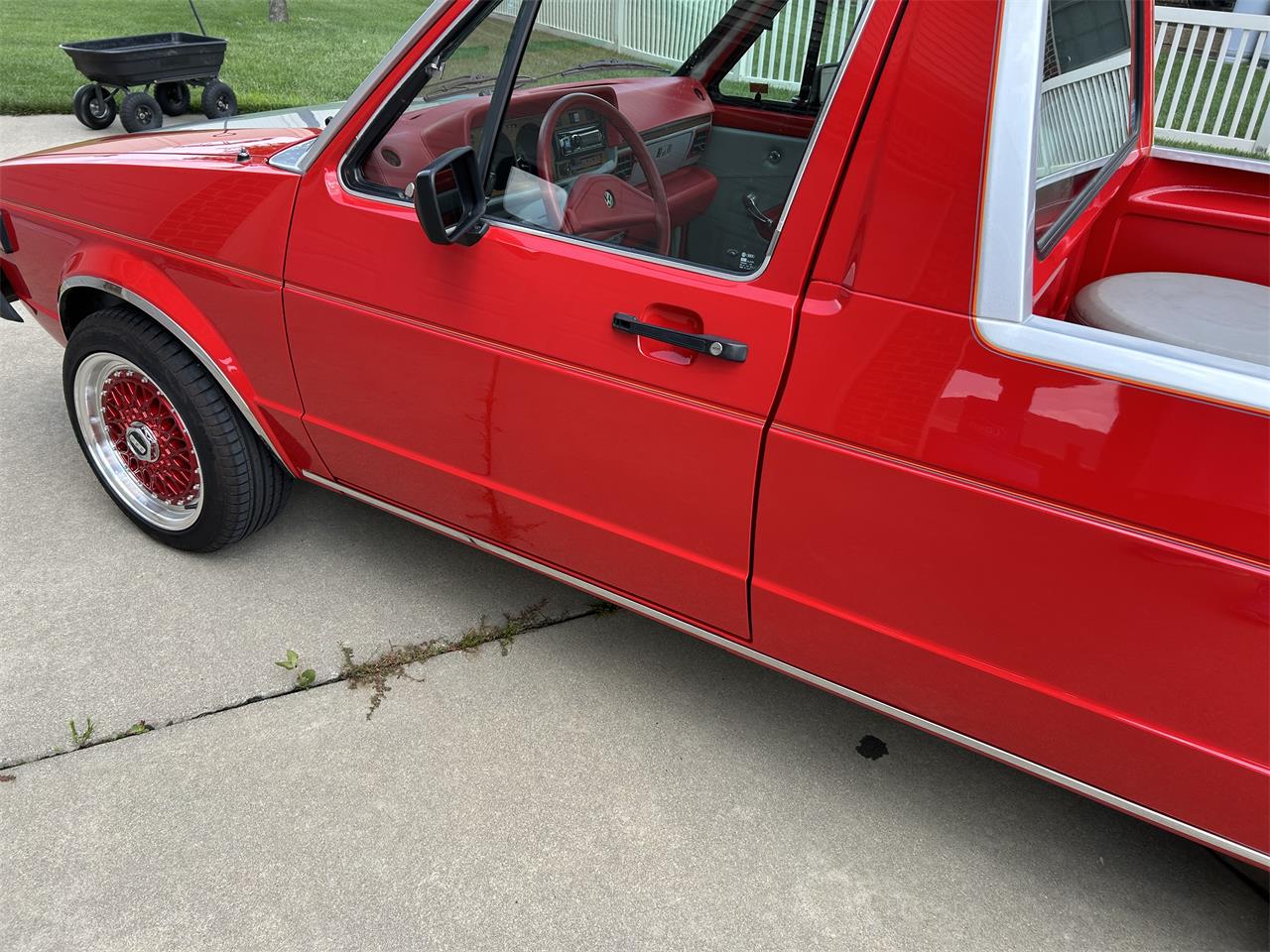 Volkswagen-Pickup-1980-Red-Redgrey-8