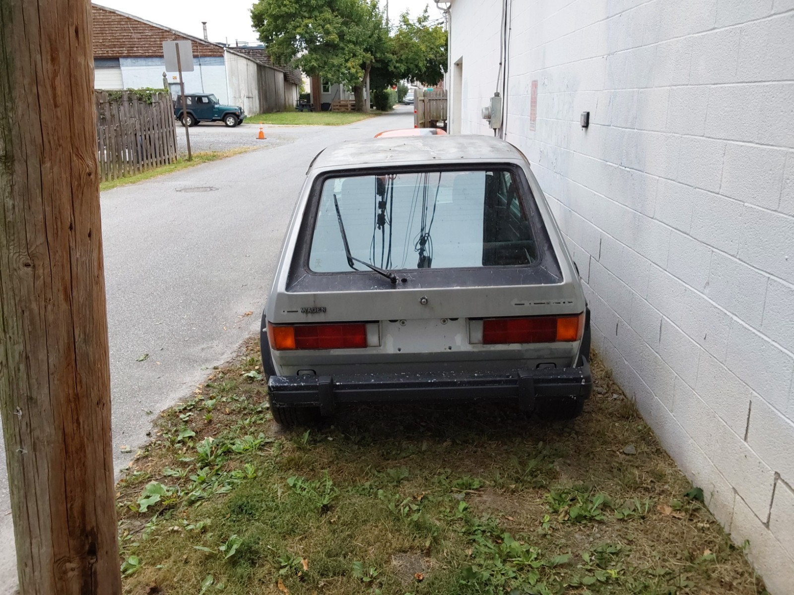 Volkswagen-Rabbit-1983-Hatchback-1