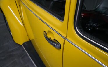 Volkswagen-Super-beetle-1972-Texas-Yellow-Black-16