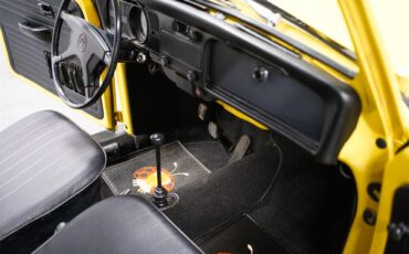 Volkswagen-Super-beetle-1972-Texas-Yellow-Black-2