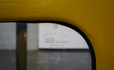 Volkswagen-Super-beetle-1972-Texas-Yellow-Black-26