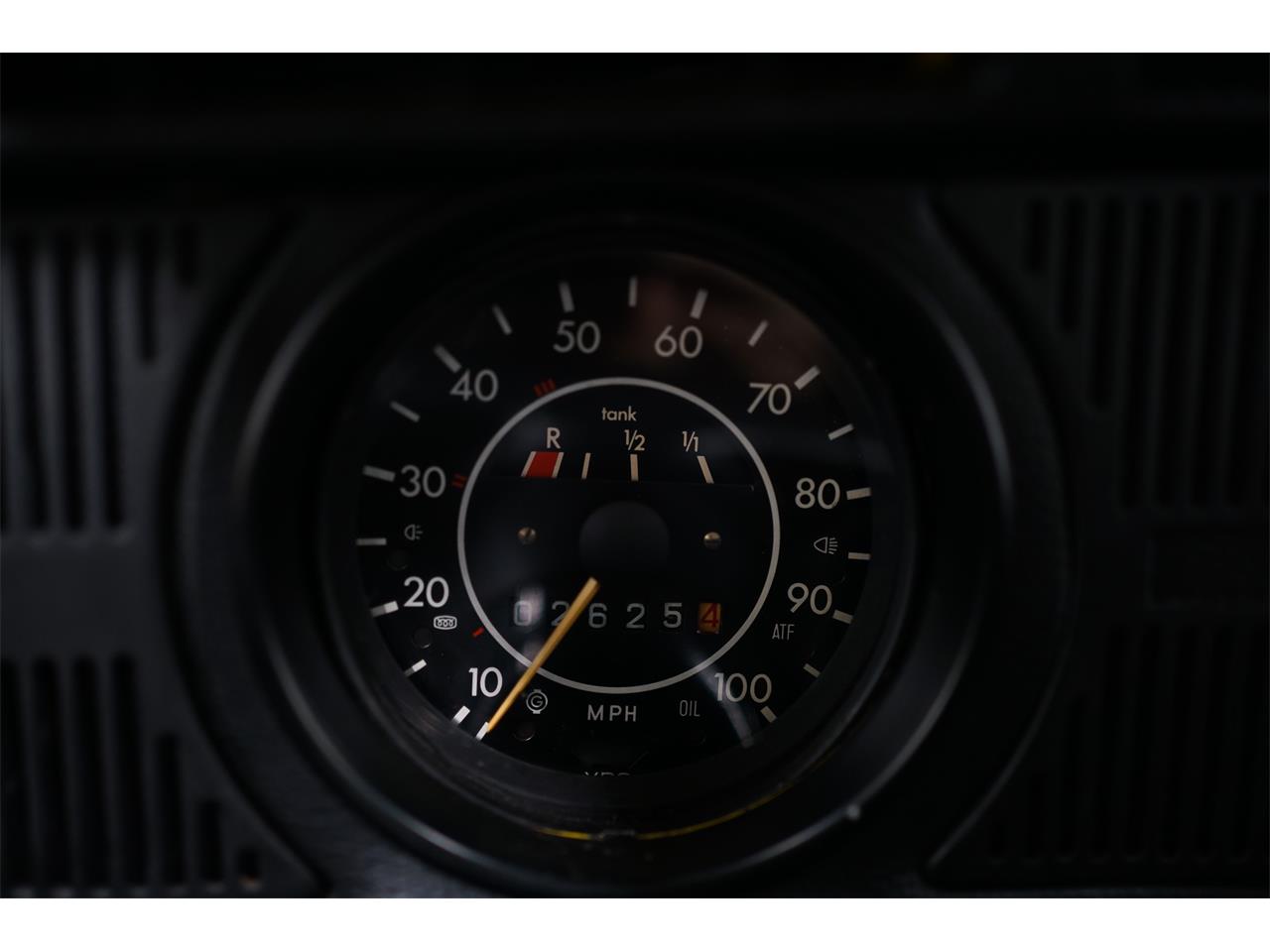 Volkswagen-Super-beetle-1972-Texas-Yellow-Black-29