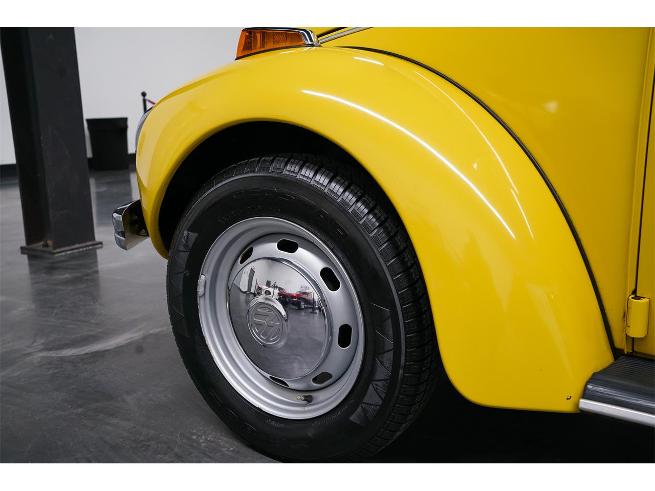 Volkswagen-Super-beetle-1972-Texas-Yellow-Black-39