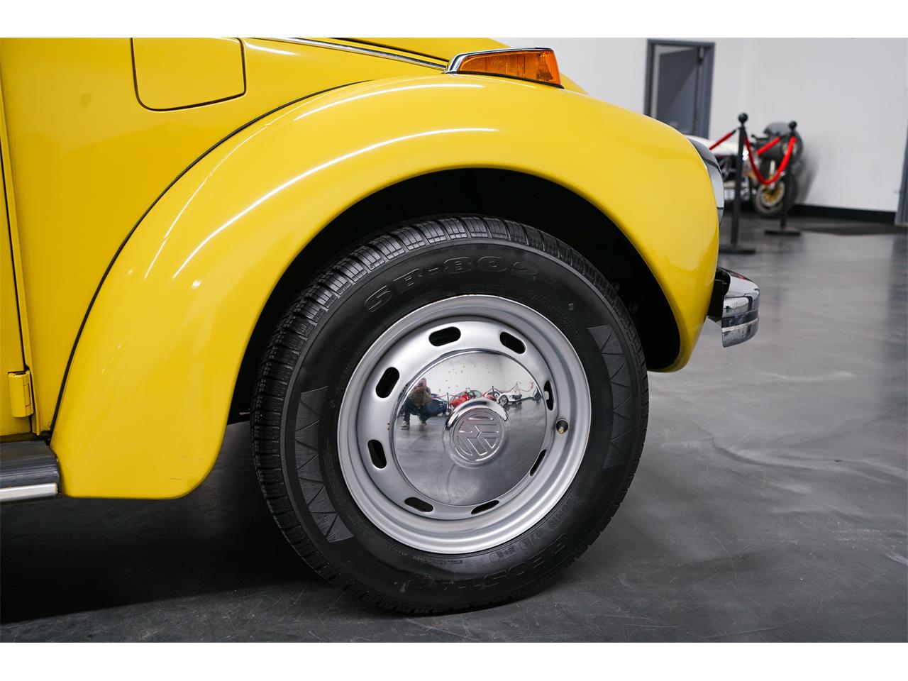 Volkswagen-Super-beetle-1972-Texas-Yellow-Black-40