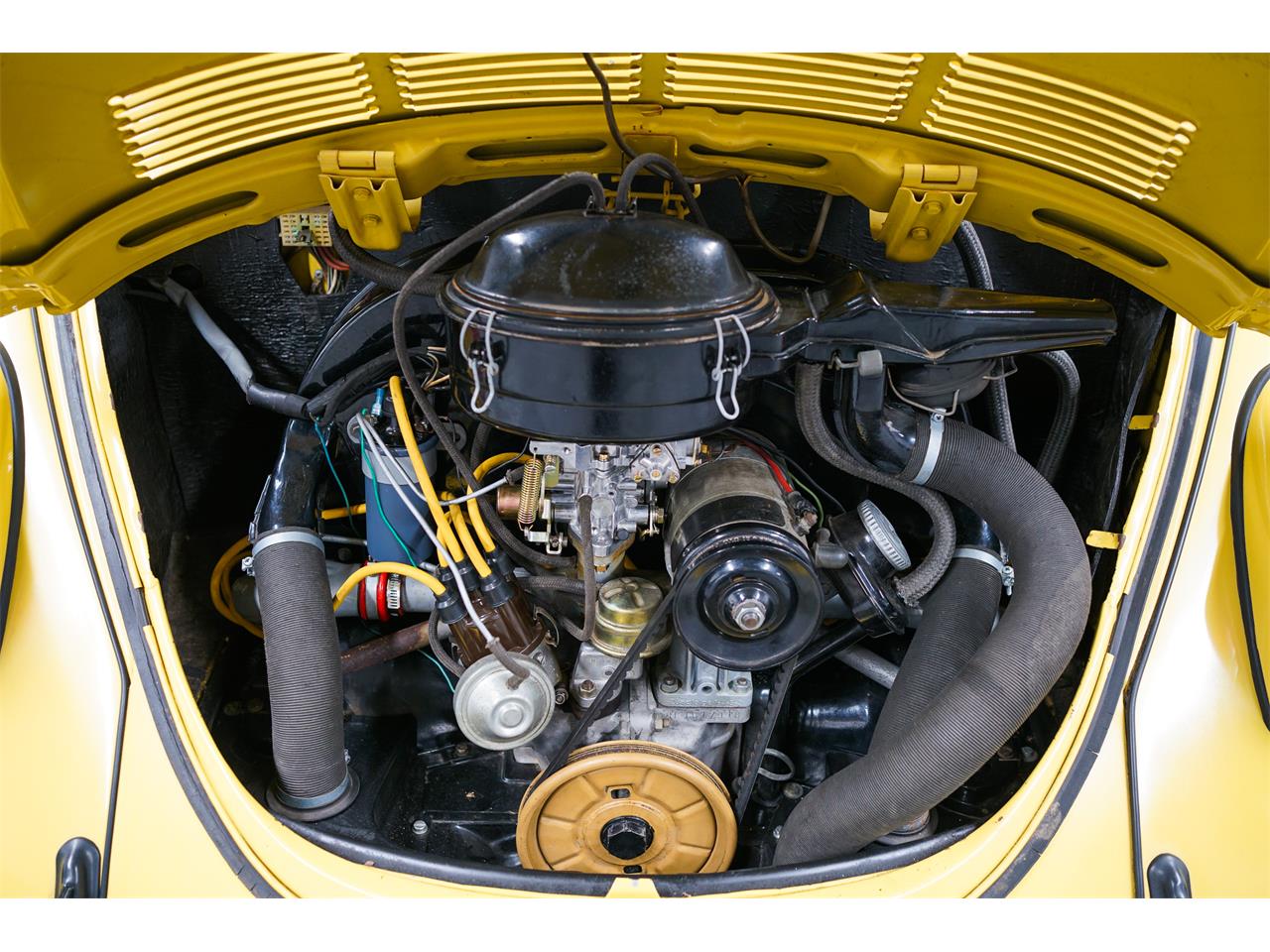 Volkswagen-Super-beetle-1972-Texas-Yellow-Black-5