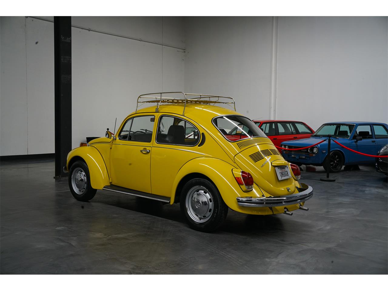 Volkswagen-Super-beetle-1972-Texas-Yellow-Black-7