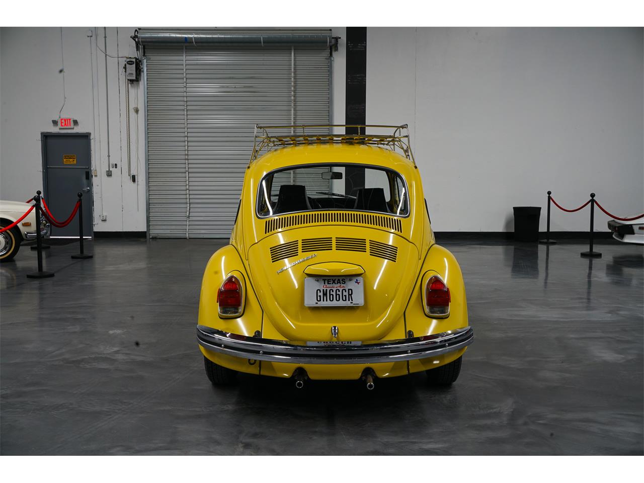 Volkswagen-Super-beetle-1972-Texas-Yellow-Black-9